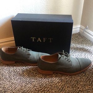 Taft shoes, size 10, can be dressed up or down